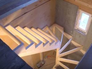 Лестница с забежными ступенями своими руками для дома