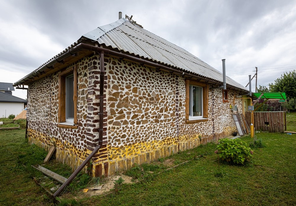 Дом из глиночурки или cordwood: фото и примеры